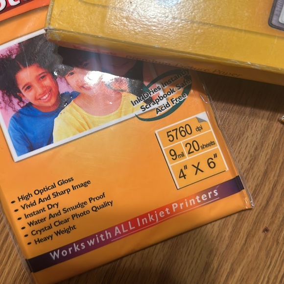 Kodak premium picture paper. Full box and 2 bags full - Picture 2 of 3